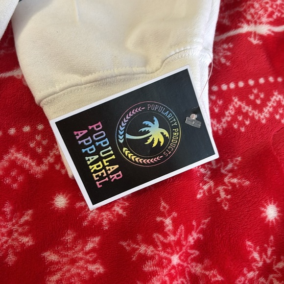 Selling Gildan Cape May hoodie it’s a medium and color is white - Picture 3 of 3